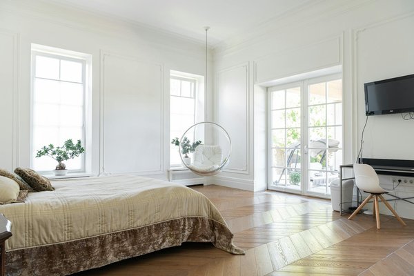 Décoration Moderne : Astuces pour Sublimer et Vendre une Propriété Ancienne